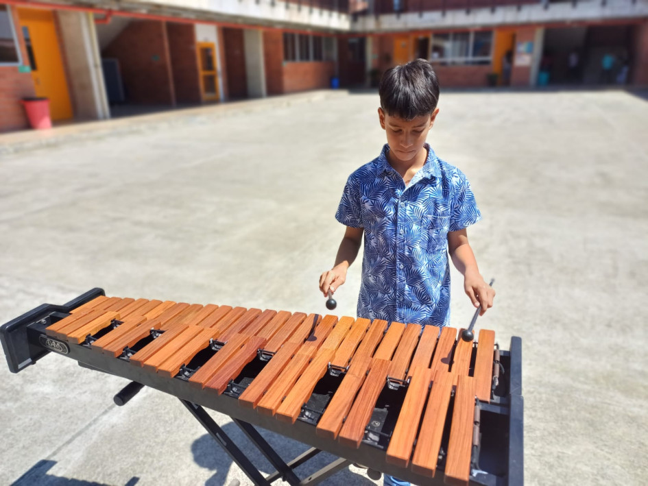 Sebastián Bohórquez con la marimba, instrumento que interpreta desde los seis años. Sebastián Bohórquez con la marimba, instrumento que interpreta desde los seis años.