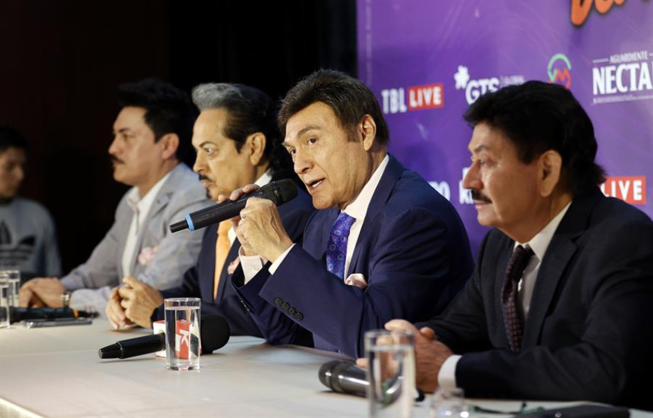 Los Tigres del Norte Los integrantes del grupo musical mexicano Los Tigres del Norte, de izquierda a derecha, Luis Hernández, Hernán Hernández, Jorge Hernández y Oscar Lara