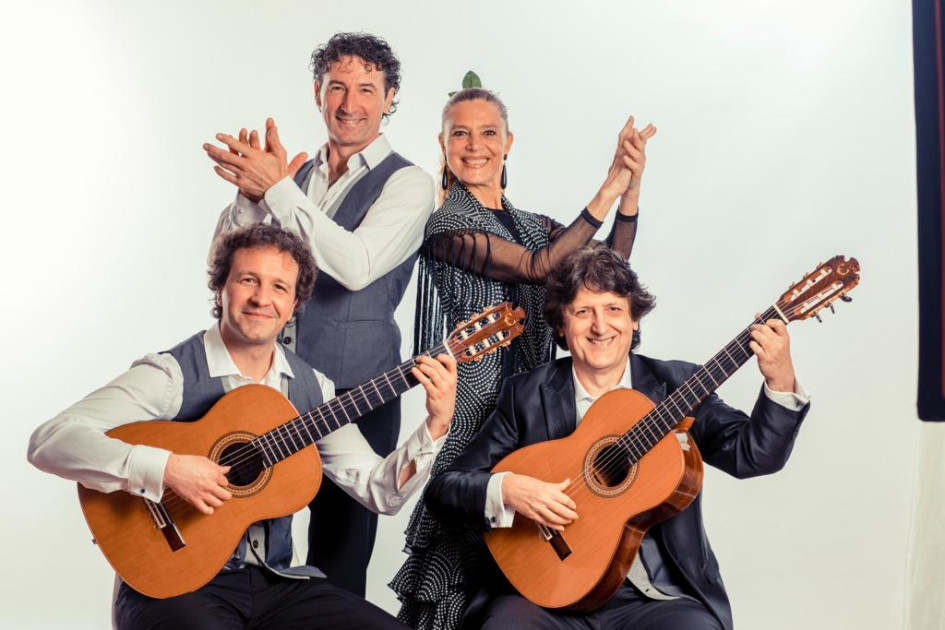 Cuarteto Cañizares Los integrantes son: Juan Manuel Cañizares, guitarra; Juan Carlos Gómez, segunda guitarra; Charo Espino, baile, castañuelas y palmas; Angel Muñoz, baile, cajón y palmas.