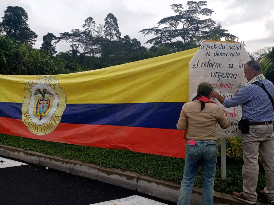 La comunidad educativa de La Y, sector rural entre ambos municipios, ya había manifestado la necesidad de una glorieta en este punto. La comunidad educativa de La Y, sector rural entre ambos municipios, ya había manifestado la necesidad de una glorieta en este punto.