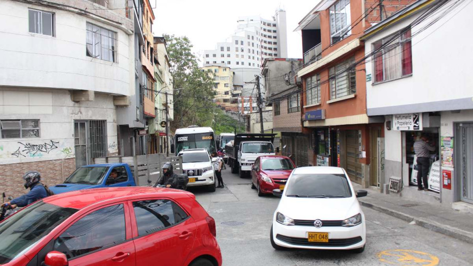 Tráfico por el barrio San Jorge Tráfico por el barrio San Jorge