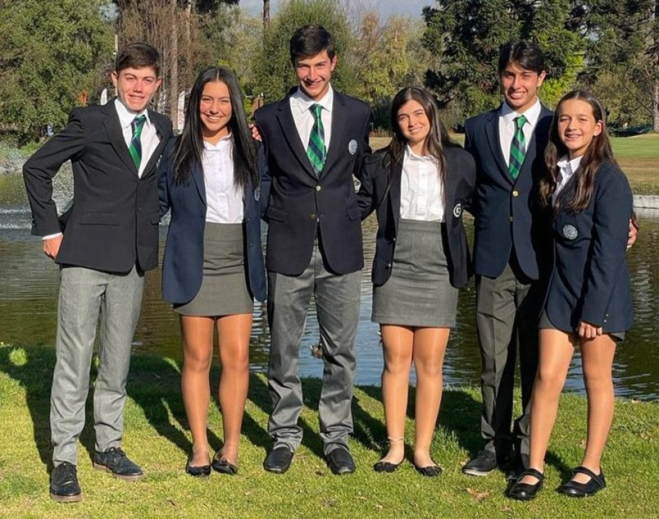 El equipo colombiano que compite en el Suramericano de Golf: Samuel González (primero de izq. a der.), María José Cardona (segunda) y Tomás Restrepo (tercero), los caldenses que integran el equipo. El equipo colombiano que compite en el Suramericano de Golf: Samuel González (primero de izq. a der.), María José Cardona (segunda) y Tomás Restrepo (tercero), los caldenses que integran el equipo.