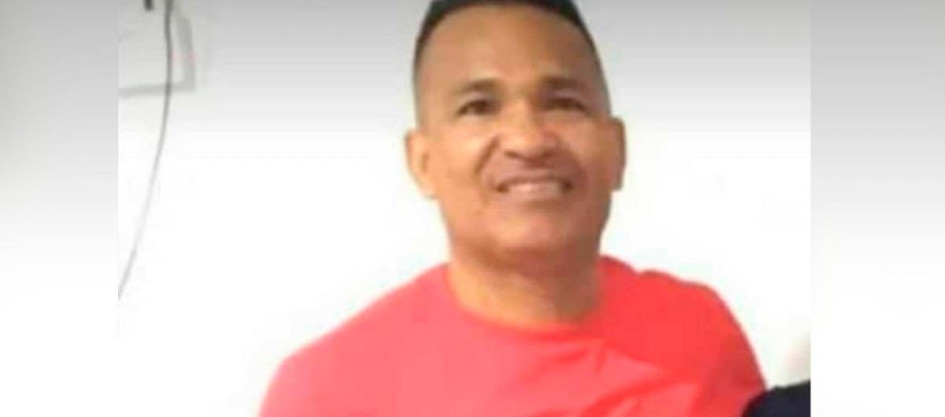Fredy Rhenal Coronado era funcionario del área penal de la Defensoría del Pueblo y se encargaba de gestionar la defensa jurídica de los derechos de los presos del circuito judicial de Maicao. Fredy Rhenal Coronado era funcionario del área penal de la Defensoría del Pueblo y se encargaba de gestionar la defensa jurídica de los derechos de los presos del circuito judicial de Maicao.