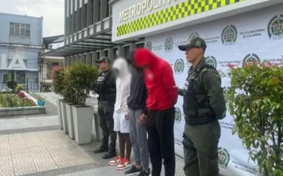 Los futbolistas detenidos en abril: Guy Esteban García, Devinson Fernando Mateus y Santiago Mera. Los futbolistas detenidos en abril: Guy Esteban García, Devinson Fernando Mateus y Santiago Mera.
