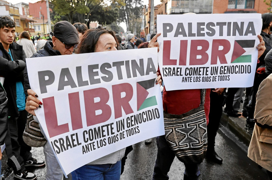 La manifestación fue en la embajada de Palestina en Bogotá. La manifestación fue en la embajada de Palestina en Bogotá.