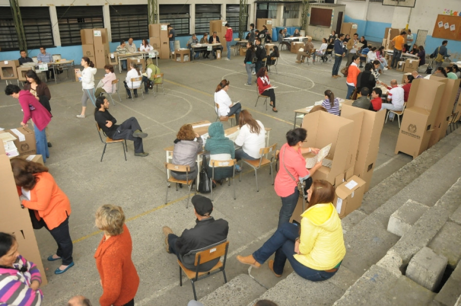 El Gobierno aclara el decreto de garantías electorales elaborado el 19 de octubre por el Ministerio del Interior y que fue criticado por la FLIP. El Gobierno aclara el decreto de garantías electorales elaborado el 19 de octubre por el Ministerio del Interior y que fue criticado por la FLIP.