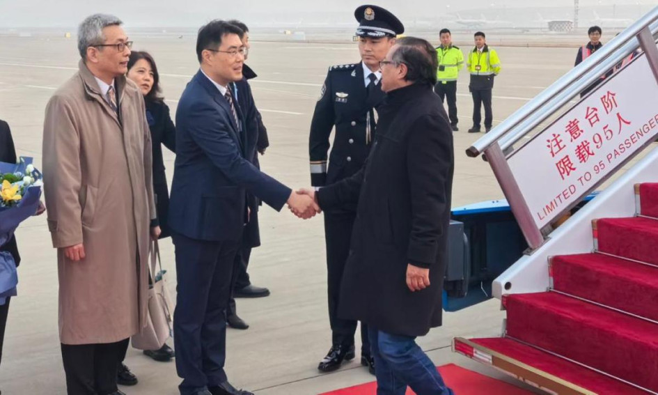 El recibimiento al presidente, Gustavo Petro, en China. El recibimiento al presidente, Gustavo Petro, en China.