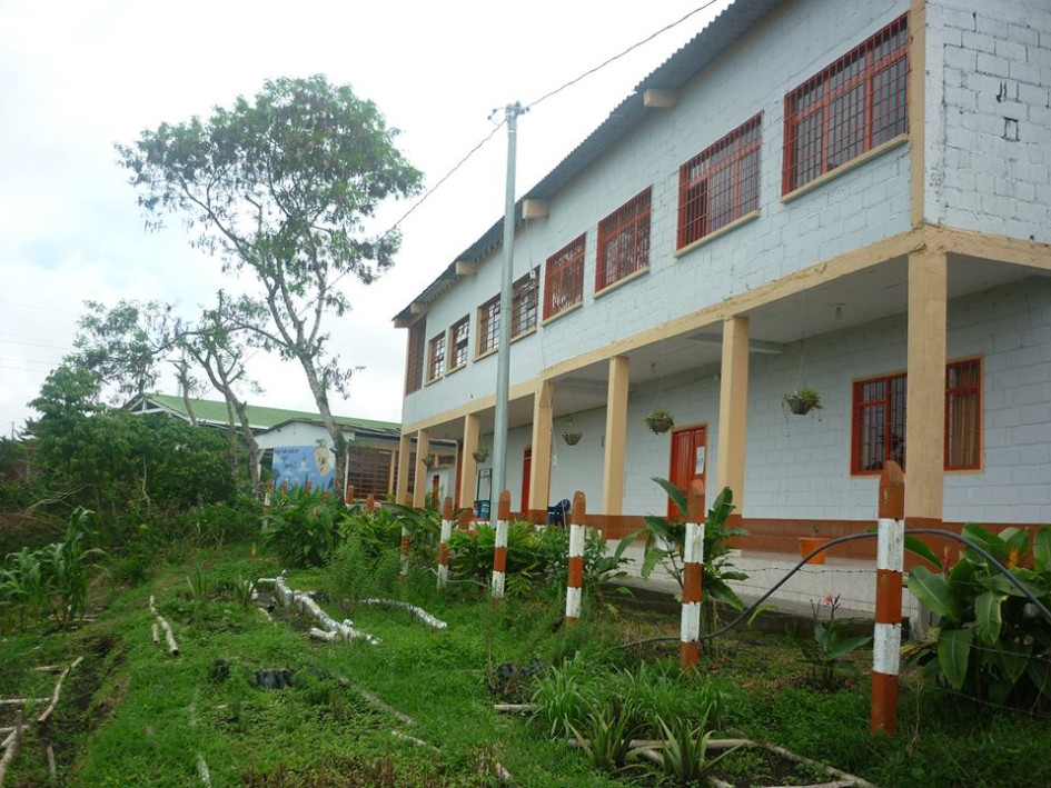 La Institución Educativa Antonio María Hincapié es uno de los principales sitios de formación para los habitantes de Santa Elena. La Institución Educativa Antonio María Hincapié es uno de los principales sitios de formación para los habitantes de Santa Elena.