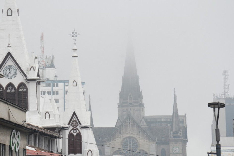 La Basílica Menor de Inmaculada Concepción de María y la Catedral Basílica de Manizales, dos emblemas de la arquitectura religiosa de la ciudad, este miércoles. La Basílica Menor de Inmaculada Concepción de María y la Catedral Basílica de Manizales, dos emblemas de la arquitectura religiosa de la ciudad, este miércoles.