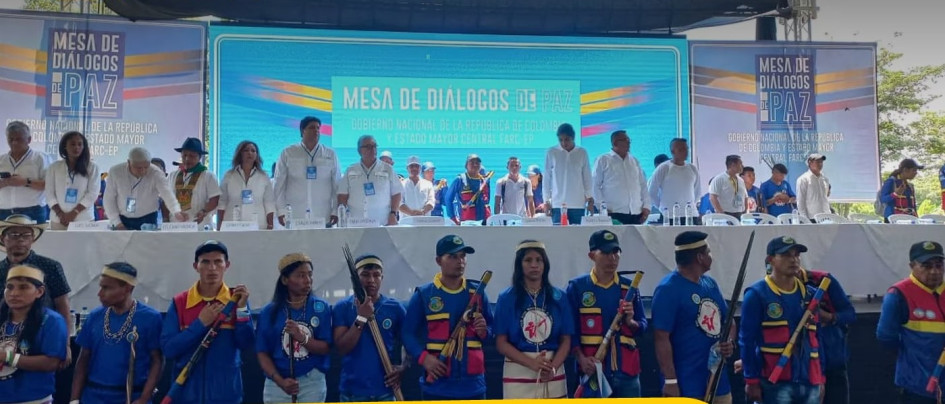 Este lunes las delegaciones del Gobierno y del Estado Mayor Central (Emc) se sentarán en la mesa de negociaciones en Tibú (Norte de Santander). Este lunes las delegaciones del Gobierno y del Estado Mayor Central (Emc) se sentarán en la mesa de negociaciones en Tibú (Norte de Santander).