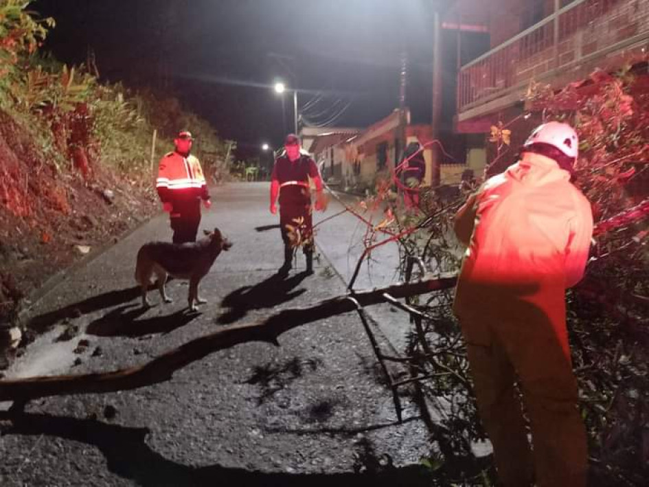 Aguacero provocó emergencias en Pácora