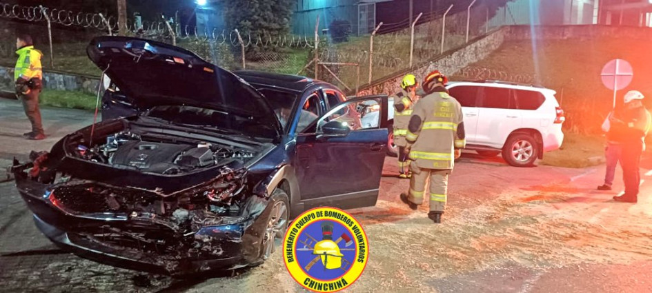 El carro en el que se movilizaba el lesionado se chocó contra un muro en la entrada de Almacafé, en la vía Manizales - Chinchiná. El carro en el que se movilizaba el lesionado se chocó contra un muro en la entrada de Almacafé, en la vía Manizales - Chinchiná.