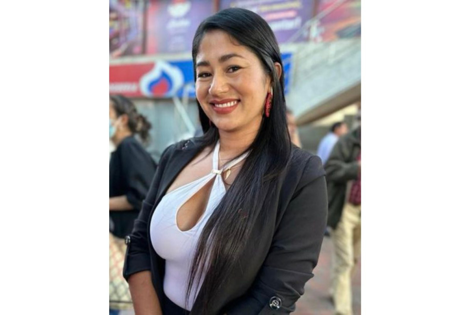 Yeni Fernanda Henao Yeni Fernanda Henao