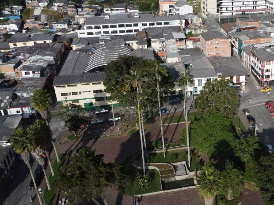 El colegio de la Divina Providencia cerrará sus puertas este año. Funciona a un costado del Parque Rafael Uribe Uribe, en el barrio San José, de Manizales. El colegio de la Divina Providencia cerrará sus puertas este año. Funciona a un costado del Parque Rafael Uribe Uribe, en el barrio San José, de Manizales.