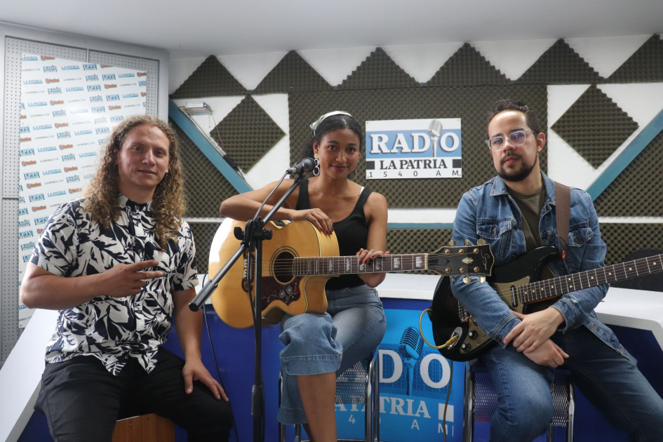 Lorena Uzuriaga Lorena Uzuriaga