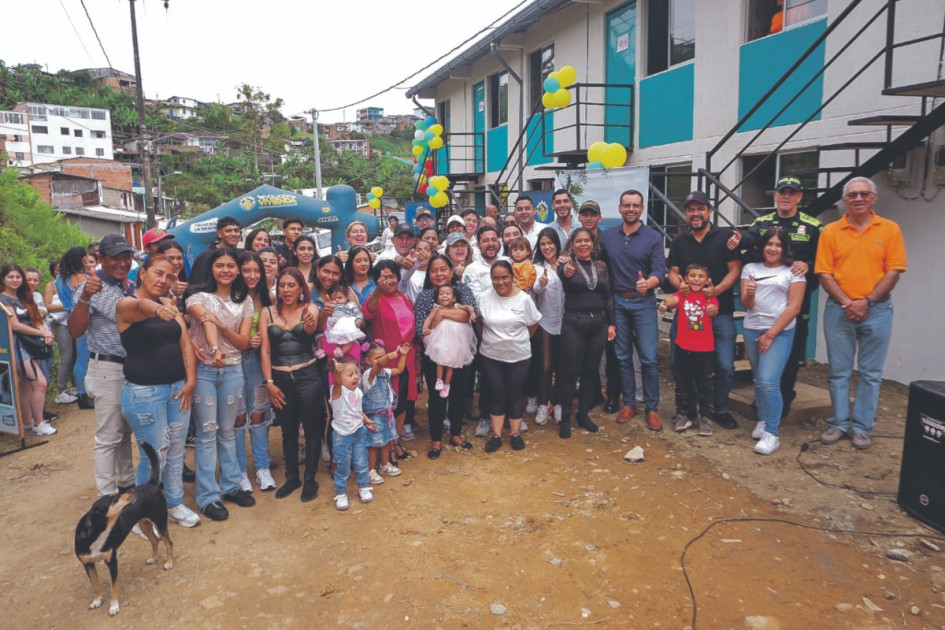 10 mujeres víctimas del conflicto armado construyeron sus hogares en Belalcázar (Caldas) 10 mujeres víctimas del conflicto armado construyeron sus hogares en Belalcázar (Caldas)
