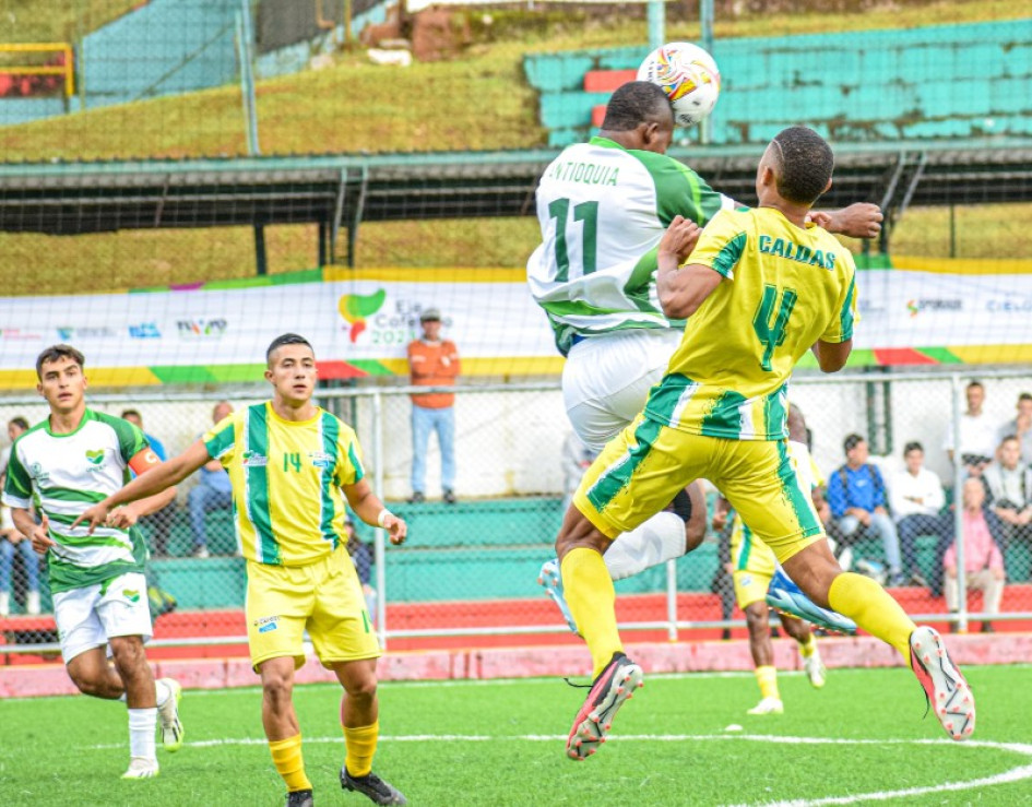 La selección caldense de fútbol perdió ayer 2-4 con Antioquia. Hoy enfrentará a Bolívar. La selección caldense de fútbol perdió ayer 2-4 con Antioquia. Hoy enfrentará a Bolívar.