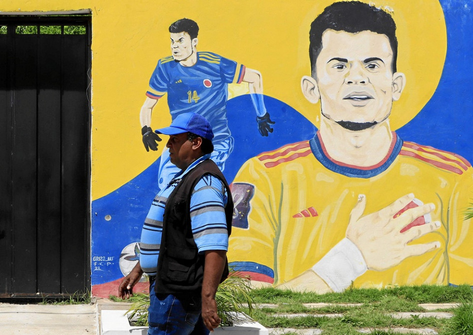 Foto | EFE | LA PATRIA En la casa familiar del futbolista Luis Díaz hay un mural en homenaje al jugador de la selección Colombia. Foto | EFE | LA PATRIA En la casa familiar del futbolista Luis Díaz hay un mural en homenaje al jugador de la selección Colombia.