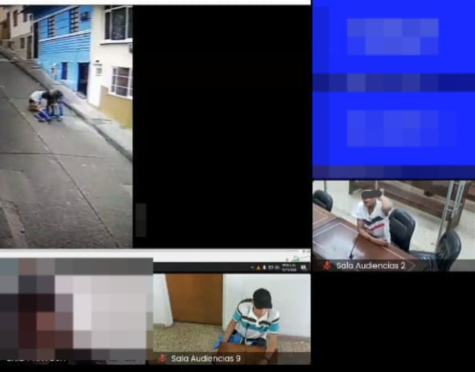 En la audiencia le exhibieron a Jhon Freddy (derecha) el video del hurto. Abajo aparece su víctima. En la audiencia le exhibieron a Jhon Freddy (derecha) el video del hurto. Abajo aparece su víctima.