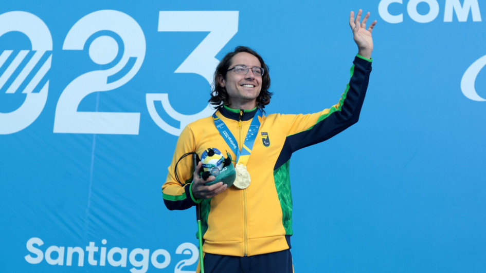El paranadador brasileño Douglas Rocha se llevó una cosecha de nueve oros, en tres relevos y seis pruebas individuales todas con récord parapanamericano. El paranadador brasileño Douglas Rocha se llevó una cosecha de nueve oros, en tres relevos y seis pruebas individuales todas con récord parapanamericano.