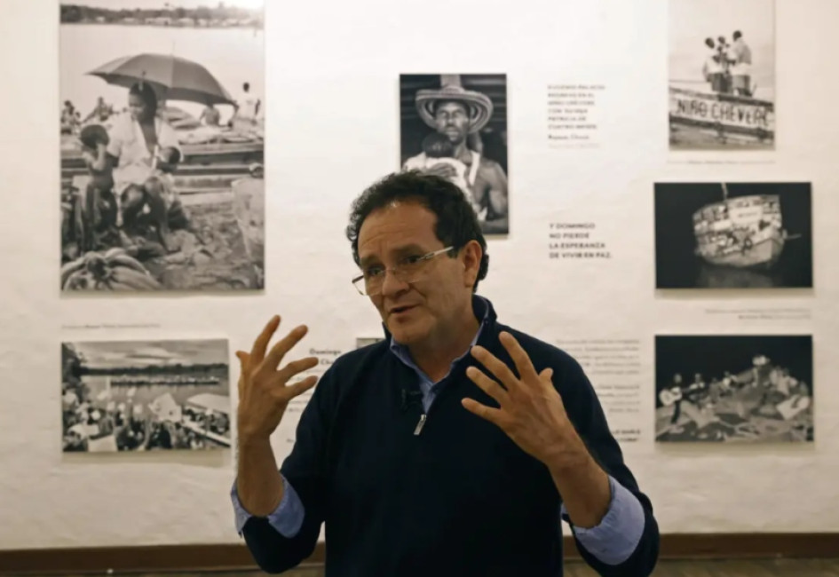 "La paz siempre es urgente": Jesús Abad Colorado "La paz siempre es urgente": Jesús Abad Colorado