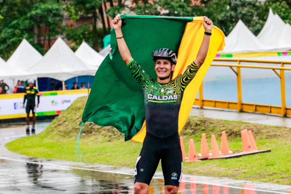 El patinador Pablo Felipe Marín le da el sexto oro a Caldas en los Juegos Nacionales El patinador Pablo Felipe Marín le da el sexto oro a Caldas en los Juegos Nacionales