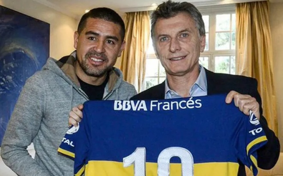 Mauricio Macri (derecha) quien fue presidente de los 'xeneizes' durante el periodo más exitoso de su historia (1995 - 2007), hoy apoya a Andres Ibarra en su candidatura a la presidencia del club. Mauricio Macri (derecha) quien fue presidente de los 'xeneizes' durante el periodo más exitoso de su historia (1995 - 2007), hoy apoya a Andres Ibarra en su candidatura a la presidencia del club.