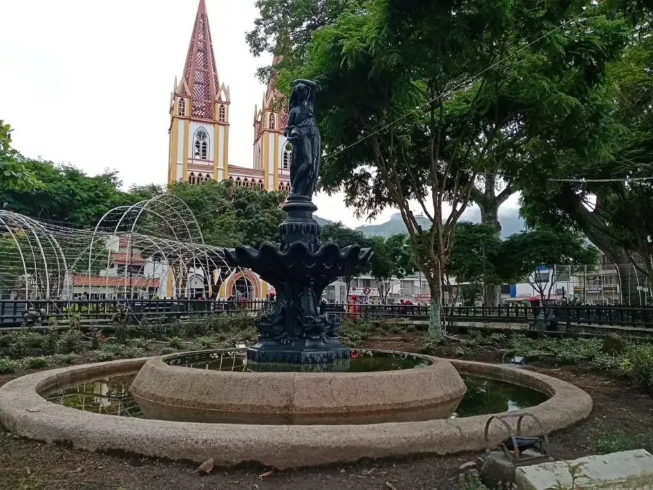 Habitantes de Chinchiná reportan ruidos extraños tras temblor en Caldas Habitantes de Chinchiná reportan ruidos extraños tras temblor en Caldas