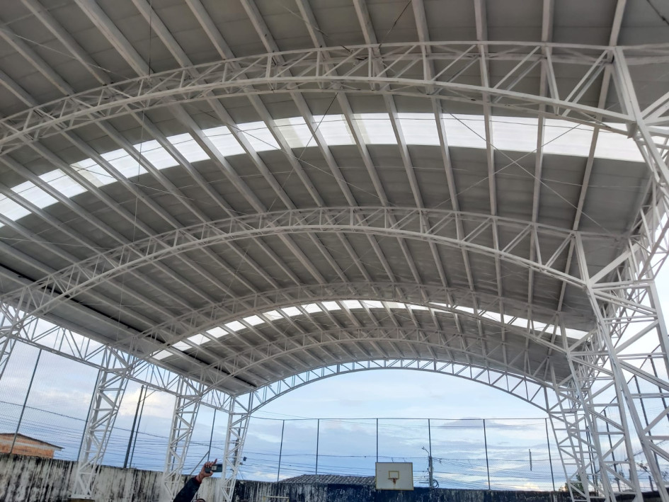 La cubierta en la cancha del colegio Cristo Rey, un anhelo de los belalcazareños, hoy es una realidad. Se benefician 900 estudiantes con esta obra, en la que en la que se invirtieron $437 millones. La cubierta en la cancha del colegio Cristo Rey, un anhelo de los belalcazareños, hoy es una realidad. Se benefician 900 estudiantes con esta obra, en la que en la que se invirtieron $437 millones.