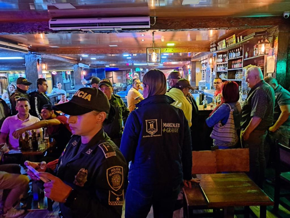 Capturaron a 10 personas por varios delitos e impusieron 239 comparendos. Capturaron a 10 personas por varios delitos e impusieron 239 comparendos.