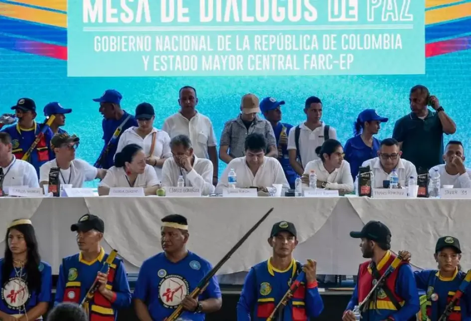 Mesa de diálogo con Emc Mesa de diálogo con Emc