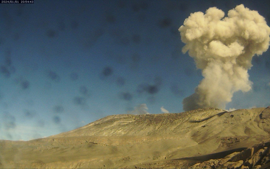 600 sismos incrementan la actividad del volcán Nevado del Ruiz 600 sismos incrementan la actividad del volcán Nevado del Ruiz