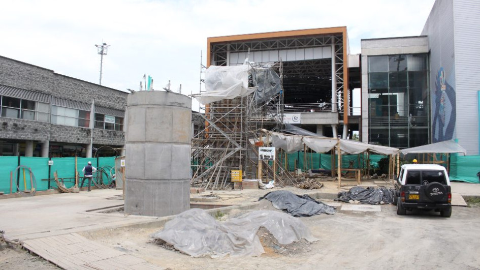 De las 16 pilonas proyectadas, la anterior administración instaló solo 8. De las 16 pilonas proyectadas, la anterior administración instaló solo 8.