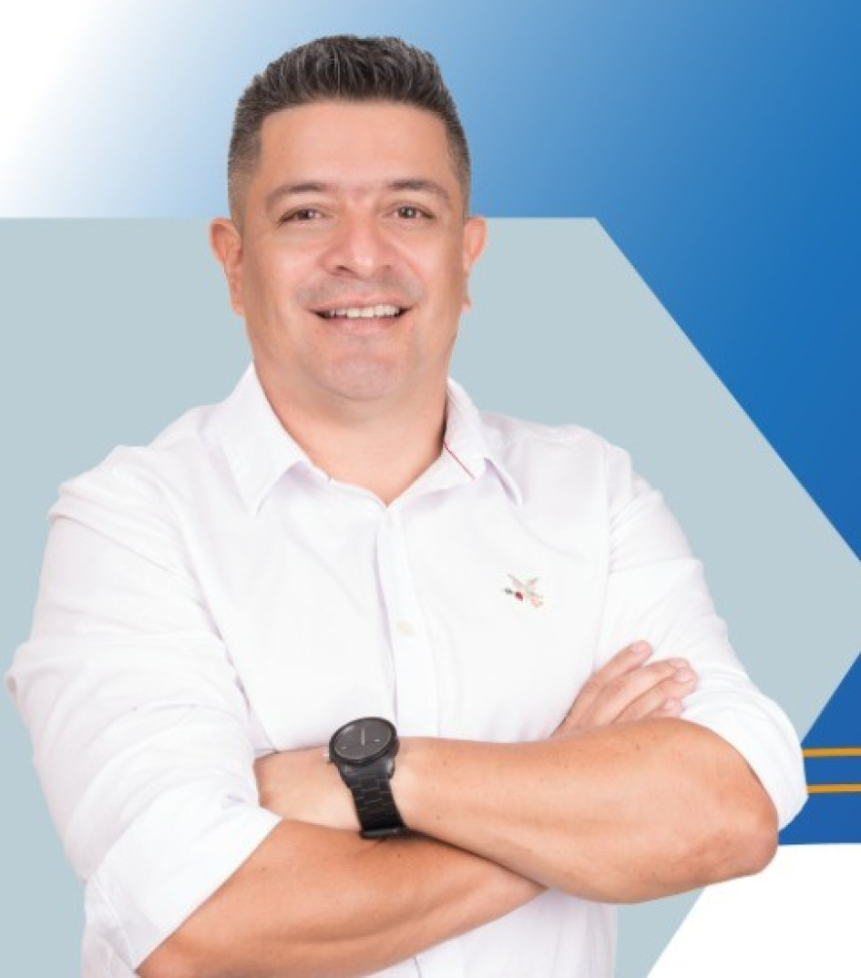El alcalde de Anserma (Caldas), Ómar Andrés Reina, dio a conocer los nombres de los secretarios de Salud y Educación y de Hacienda Municipal. El alcalde de Anserma (Caldas), Ómar Andrés Reina, dio a conocer los nombres de los secretarios de Salud y Educación y de Hacienda Municipal.