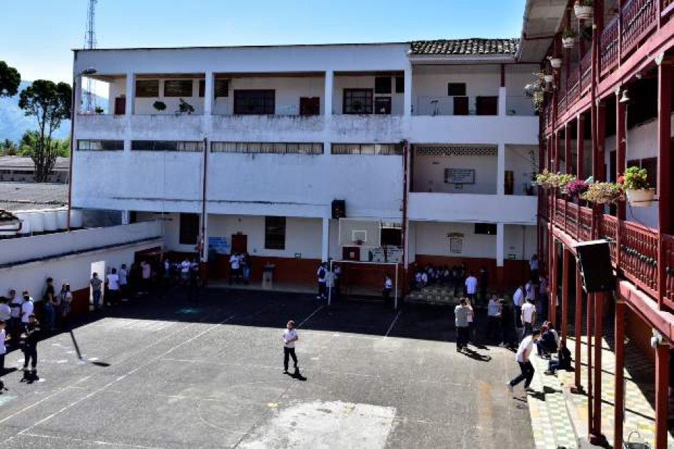 En las 165 instituciones educativas de colegios públicos de municipios de Caldas, distintos de Manizales, continúan las matrículas, que son gratis. En las 165 instituciones educativas de colegios públicos de municipios de Caldas, distintos de Manizales, continúan las matrículas, que son gratis.