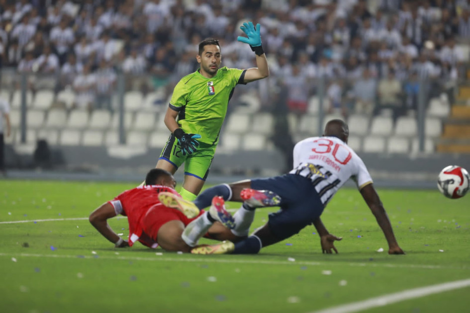 El único partido de preparación que tuvo el Once Caldas para la Liga fue el lunes en Perú. Perdió 2-0 en su vista a Alianza Lima. El portero James Aguirre fue de los jugadores destacados en la Noche Blanquiazul. El único partido de preparación que tuvo el Once Caldas para la Liga fue el lunes en Perú. Perdió 2-0 en su vista a Alianza Lima. El portero James Aguirre fue de los jugadores destacados en la Noche Blanquiazul.