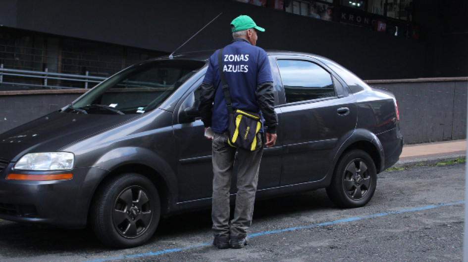 A $3.300 quedó la hora de estacionamiento en las zonas azules de Manizales A $3.300 quedó la hora de estacionamiento en las zonas azules de Manizales