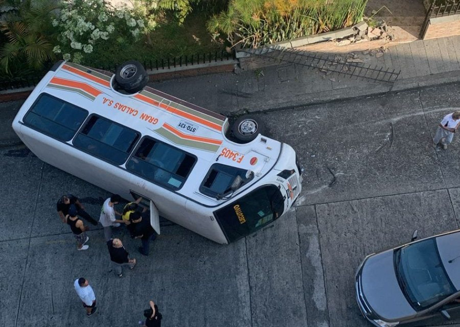 El accidente ocurrió en la carrera 49 # 28 a 29, en el barrio El Campín, de Manizales. El accidente ocurrió en la carrera 49 # 28 a 29, en el barrio El Campín, de Manizales.