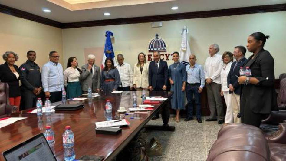 Universidades de Manizales se vinculan al proyecto colombiano de ofrecer 10 mil becas para población de la República Dominicana. El acto de formalización del convenio se cumplió en ese país, la semana pasada. Universidades de Manizales se vinculan al proyecto colombiano de ofrecer 10 mil becas para población de la República Dominicana. El acto de formalización del convenio se cumplió en ese país, la semana pasada.