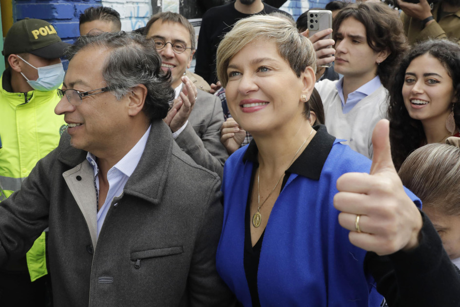 Verónica Alcocer junto a su esposo, el presidente Gustavo Petro. Verónica Alcocer junto a su esposo, el presidente Gustavo Petro.