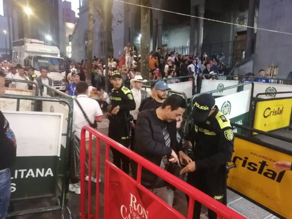 Cerca de dos mil policías, incluidos refuerzos llegados de otras regionales, tuvieron la misión de brindar seguridad durante los 10 días de la Feria de Manizales. Cerca de dos mil policías, incluidos refuerzos llegados de otras regionales, tuvieron la misión de brindar seguridad durante los 10 días de la Feria de Manizales.