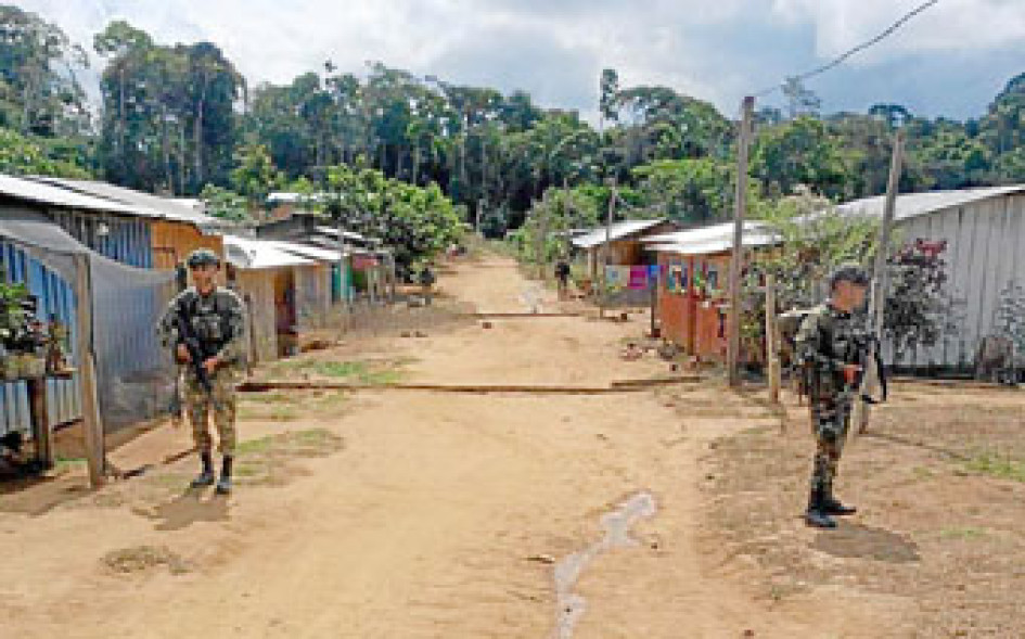 FOTO | @mindefensa | LA PATRIA 220 uniformados patrullan la zona rural del caserío Cancha Manila. FOTO | @mindefensa | LA PATRIA 220 uniformados patrullan la zona rural del caserío Cancha Manila.