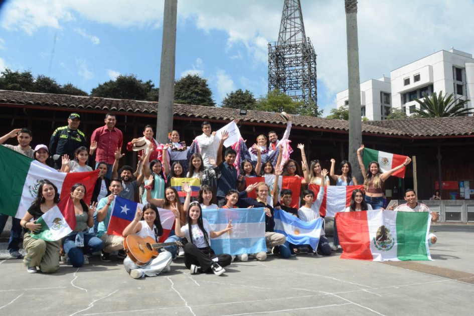 38 estudiantes extranjeros arrancan su semestre académico en universidades de Manizales. 38 estudiantes extranjeros arrancan su semestre académico en universidades de Manizales.