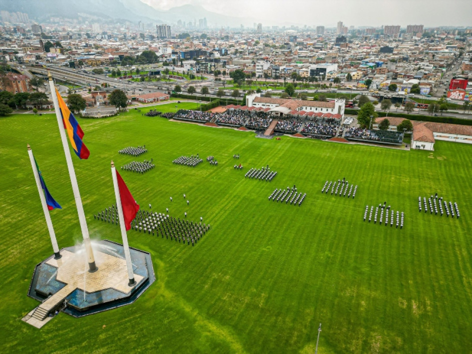 Esta es la Escuela Militar de Cadetes general José María Córdova del Ejército Nacional, en Bogotá. Esta es la Escuela Militar de Cadetes general José María Córdova del Ejército Nacional, en Bogotá.