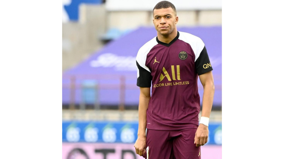 Kylian Mbappé Kylian Mbappé con la camiseta del PSG