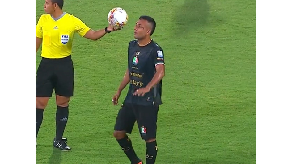El Once Caldas estrenó su uniforme visitante ante Atlético Nacional. Lució de negro, pero sin el patrocinio de Aguardiente Cristal. El Once Caldas estrenó su uniforme visitante ante Atlético Nacional. Lució de negro, pero sin el patrocinio de Aguardiente Cristal.