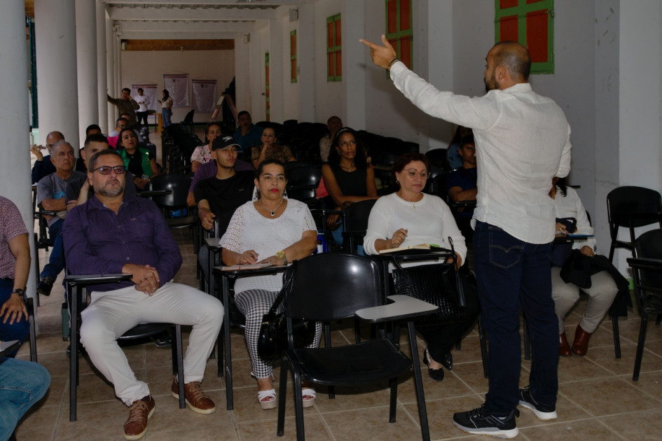 Se realizó el miércoles el primer taller para la formulación del Plan de Desarrollo municipal de Salamina. Se realizó el miércoles el primer taller para la formulación del Plan de Desarrollo municipal de Salamina.