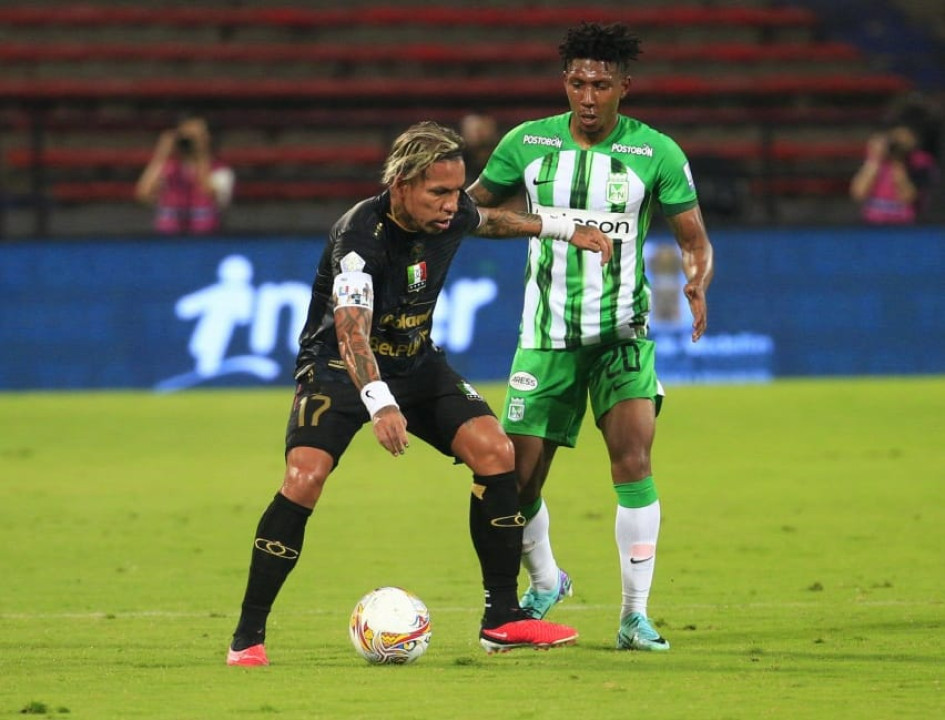 Dayro Moreno, cada vez más cerca del récord de Sergio Galván como máximo goleador histórico del fútbol profesional colombiano, anotó el empate para el Once Caldas ante Atlético Nacional. Dayro Moreno, cada vez más cerca del récord de Sergio Galván como máximo goleador histórico del fútbol profesional colombiano, anotó el empate para el Once Caldas ante Atlético Nacional.