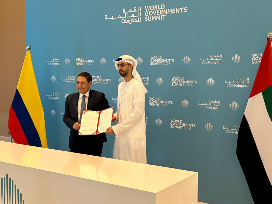 Mauricio Lizcano, ministro de las TIC, con el H.E. Omar Sultan Al Olama, ministro de Estado para Inteligencia Artificial de Emiratos Árabes Unidos. Mauricio Lizcano, ministro de las TIC, con el H.E. Omar Sultan Al Olama, ministro de Estado para Inteligencia Artificial de Emiratos Árabes Unidos.