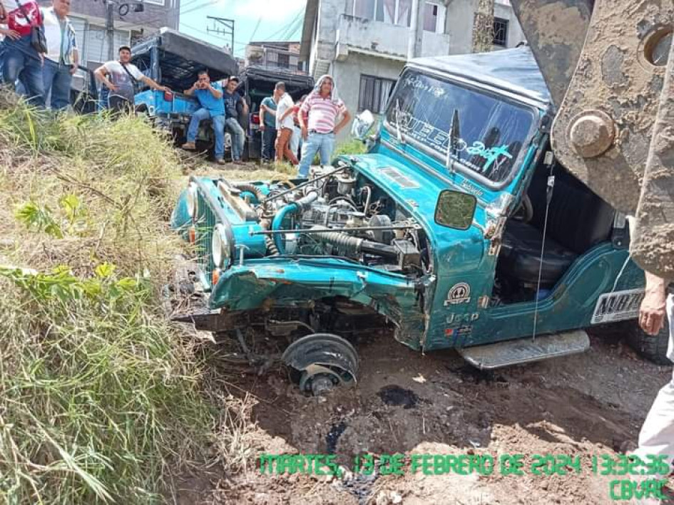 Así quedó el carro accidentado. Así quedó el carro accidentado.